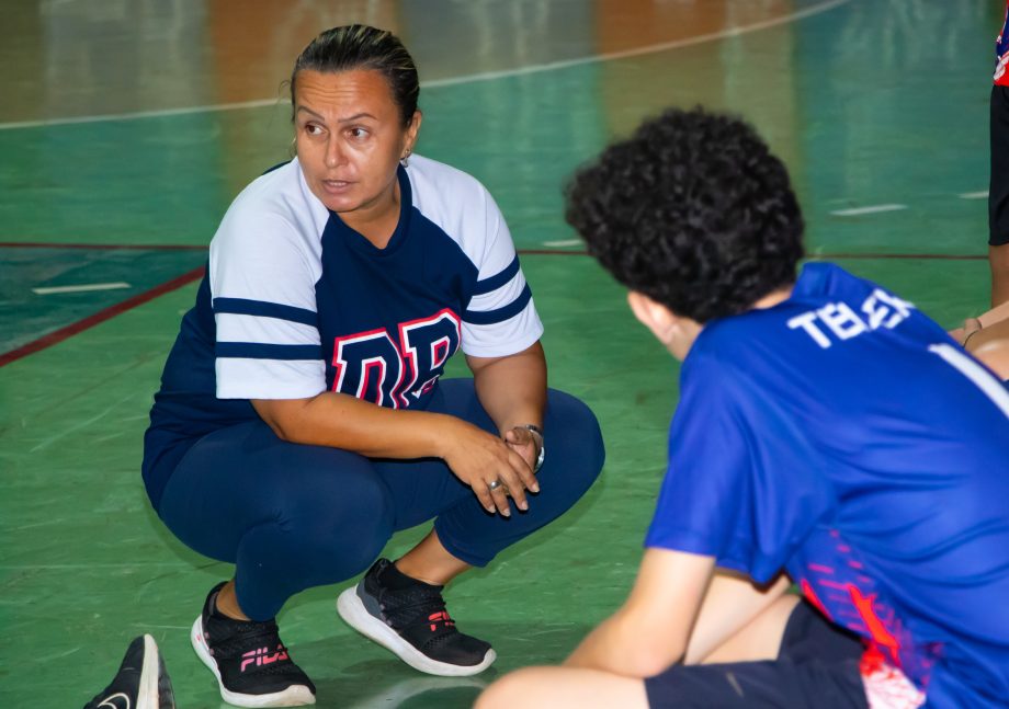 Escola Dom Aquino é a campeã do basquete masculino e feminino do JETs Sub-14