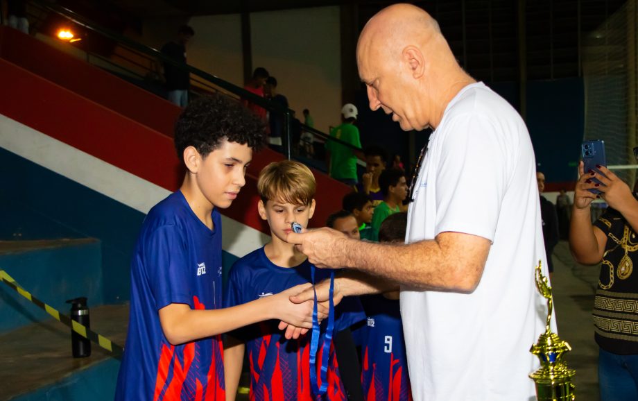 Escola Dom Aquino é a campeã do basquete masculino e feminino do JETs Sub-14