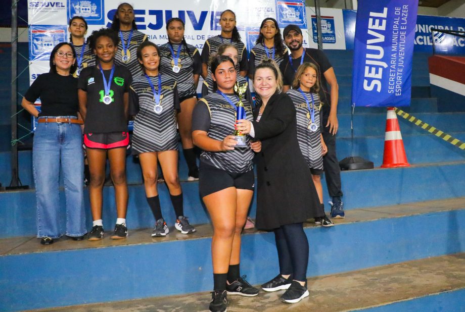 Escolas Parque São Carlos e LULOCA são as campeãs de handebol do JETs Sub-14