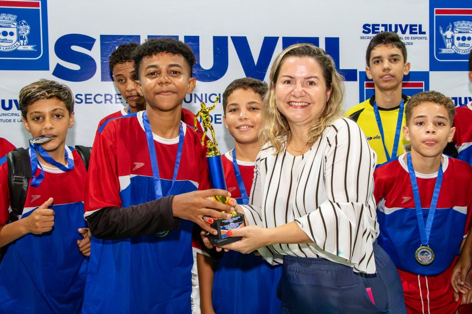 Escola LULOCA é campeã do futsal masculino do JETs Sub-14