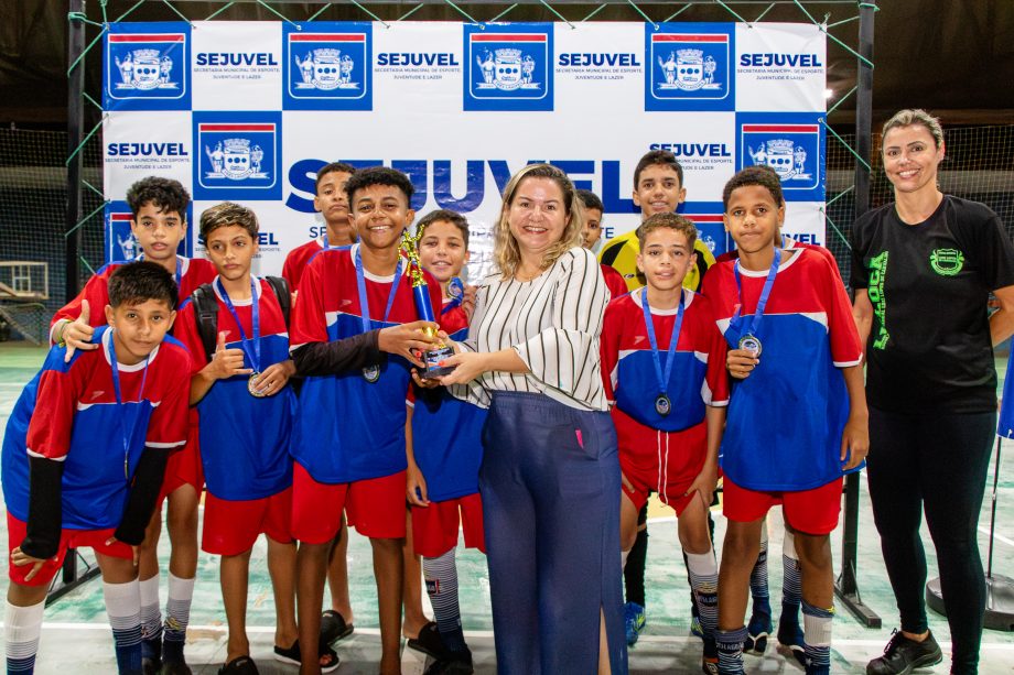 Escola LULOCA é campeã do futsal masculino do JETs Sub-14