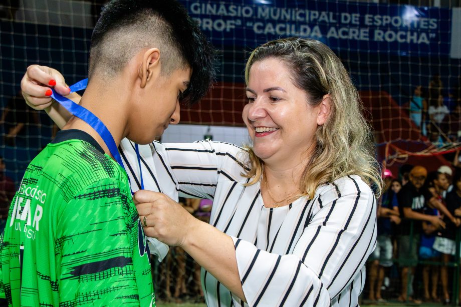 Escola LULOCA é campeã do futsal masculino do JETs Sub-14