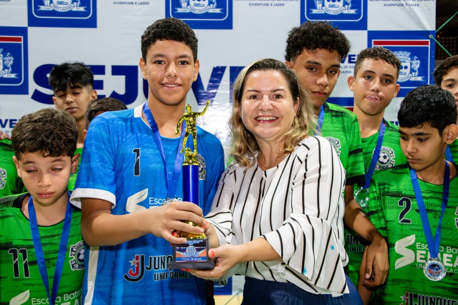 Escola LULOCA é campeã do futsal masculino do JETs Sub-14