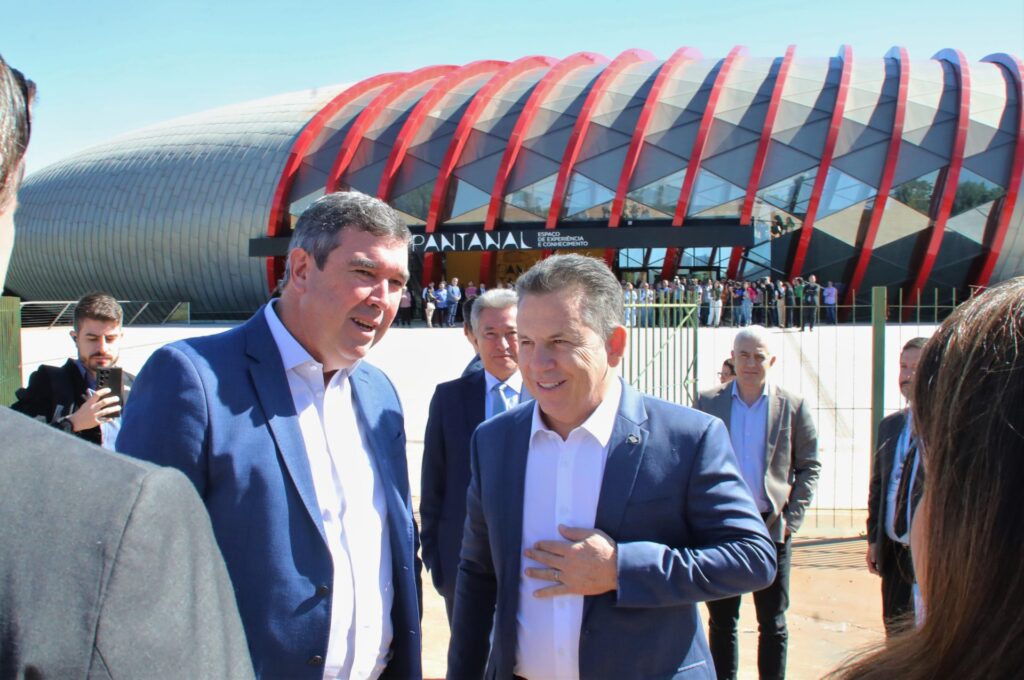 Para desenvolvimento sustentável do Pantanal, MS e MT formalizam cooperação com apoio do Ministério do Meio Ambiente Para desenvolvimento sustentável do Pantanal, MS e MT formalizam cooperação com apoio do Ministério do Meio Ambiente