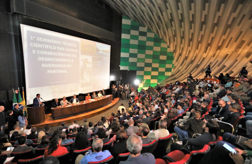 Para desenvolvimento sustentável do Pantanal, MS e MT formalizam cooperação com apoio do Ministério do Meio Ambiente Para desenvolvimento sustentável do Pantanal, MS e MT formalizam cooperação com apoio do Ministério do Meio Ambiente
