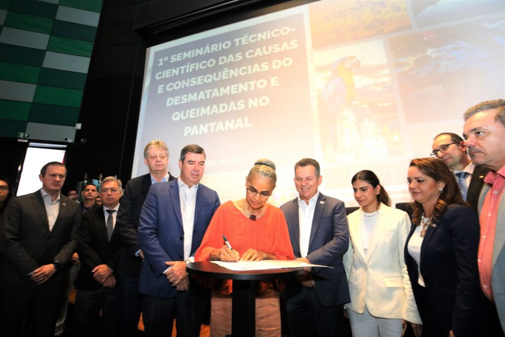 Para desenvolvimento sustentável do Pantanal, MS e MT formalizam cooperação com apoio do Ministério do Meio Ambiente Para desenvolvimento sustentável do Pantanal, MS e MT formalizam cooperação com apoio do Ministério do Meio Ambiente