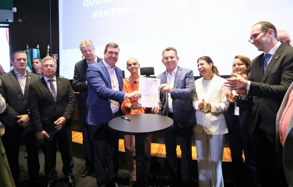 Para desenvolvimento sustentável do Pantanal, MS e MT formalizam cooperação com apoio do Ministério do Meio Ambiente Para desenvolvimento sustentável do Pantanal, MS e MT formalizam cooperação com apoio do Ministério do Meio Ambiente