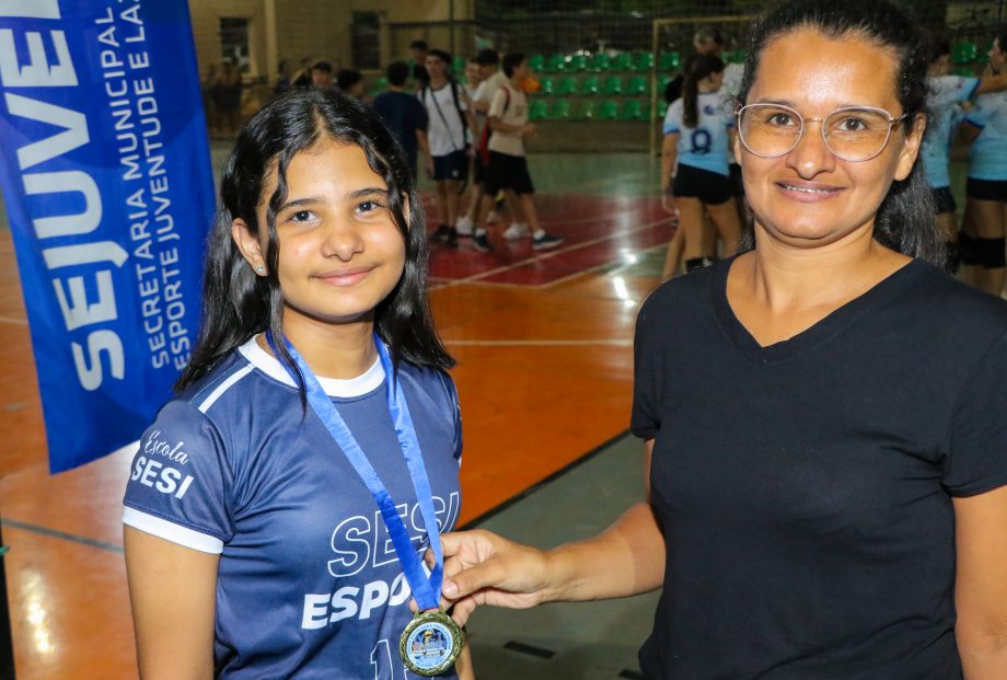 Colégio Anglo é o campeão do vôlei feminino do JETs Sub-14 Colégio Anglo é o campeão do vôlei feminino do JETs Sub-14