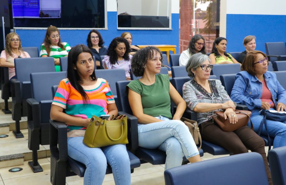 Capacitação para auxiliares em Saúde Bucal reforça compromisso com a excelência na saúde pública em Três Lagoas