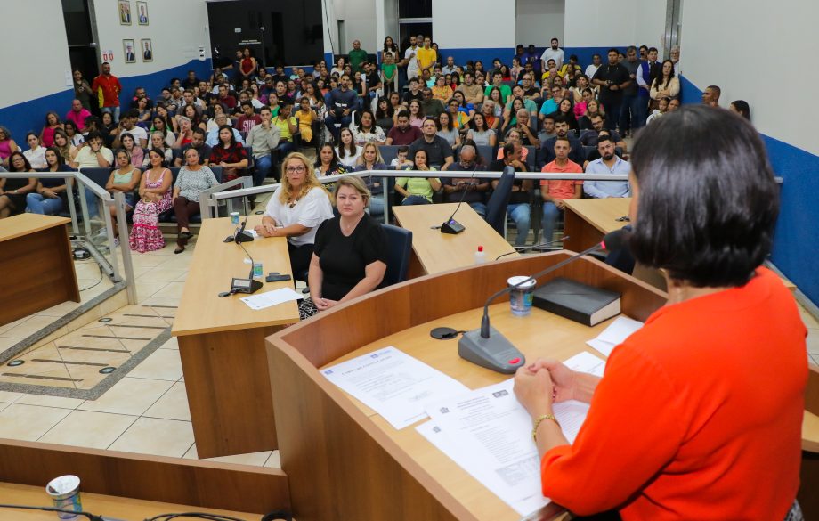 Prefeitura realiza 3ª posse de 2024, os 68 novos servidores vão atuar na SMS, SEMEC, SMAS, SEFIRC e Gabinete Prefeitura realiza 3ª posse de 2024, os 68 novos servidores vão atuar na SMS, SEMEC, SMAS, SEFIRC e Gabinete