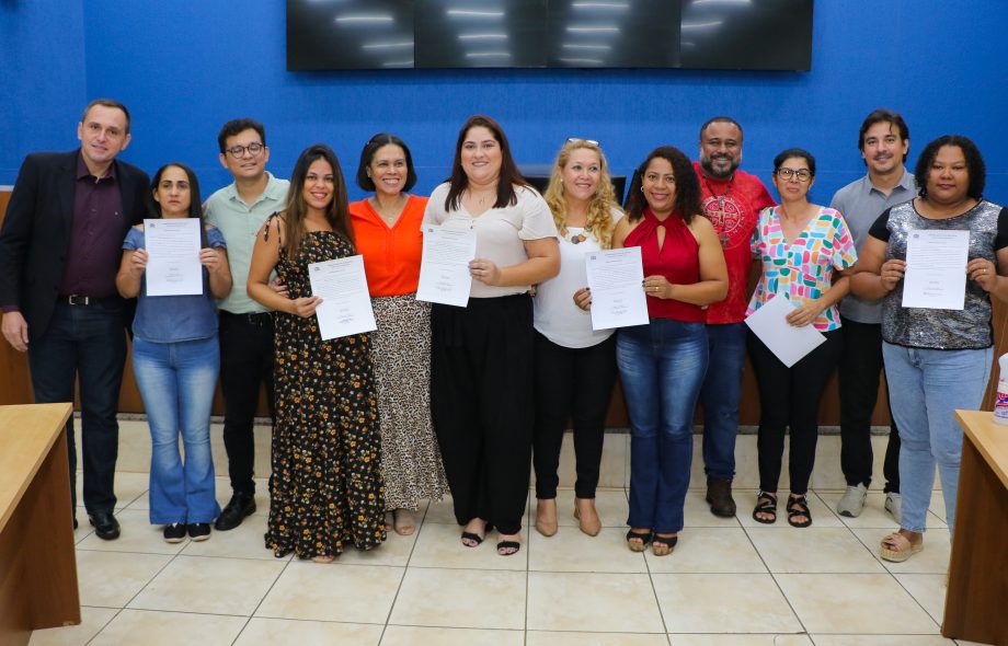 Prefeitura realiza 3ª posse de 2024, os 68 novos servidores vão atuar na SMS, SEMEC, SMAS, SEFIRC e Gabinete Prefeitura realiza 3ª posse de 2024, os 68 novos servidores vão atuar na SMS, SEMEC, SMAS, SEFIRC e Gabinete
