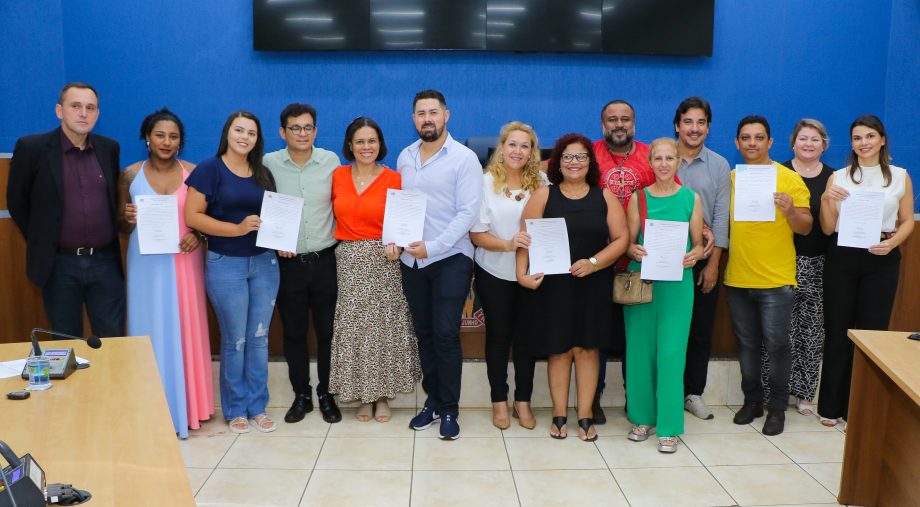 Prefeitura realiza 3ª posse de 2024, os 68 novos servidores vão atuar na SMS, SEMEC, SMAS, SEFIRC e Gabinete Prefeitura realiza 3ª posse de 2024, os 68 novos servidores vão atuar na SMS, SEMEC, SMAS, SEFIRC e Gabinete