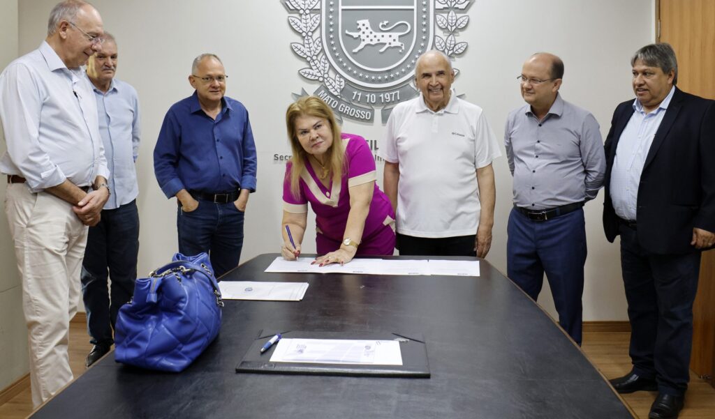 Governo de MS formaliza convênio e impulsiona obras de infraestrutura em Fátima do Sul Governo de MS formaliza convênio e impulsiona obras de infraestrutura em Fátima do Sul