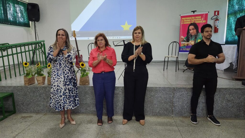 Inclusão do estudante com transtorno do espectro autista é tema de debate em seminário