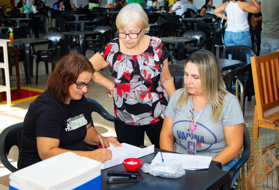 Mesmo com ações de incentivo à vacinação contra gripe, baixa procura preocupa Secretaria de Saúde Mesmo com ações de incentivo à vacinação contra gripe, baixa procura preocupa Secretaria de Saúde