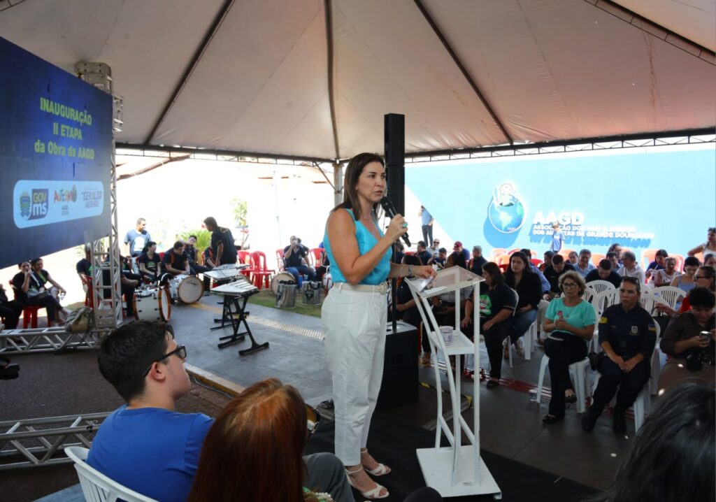 Governo de MS apoia ações para melhorar atendimento a pessoas com autismo em Dourados Governo de MS apoia ações para melhorar atendimento a pessoas com autismo em Dourados