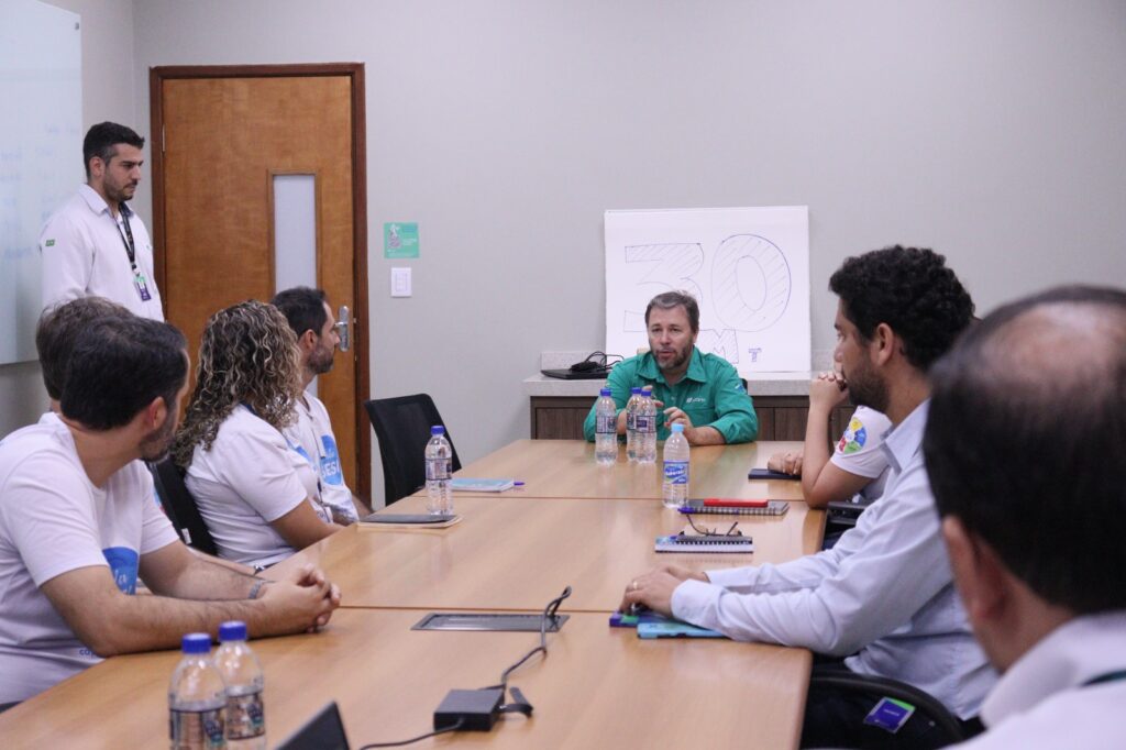 Em visita à fábrica da Suzano, professores da Escola Sesi de Três Lagoas discutem parceria no ensino