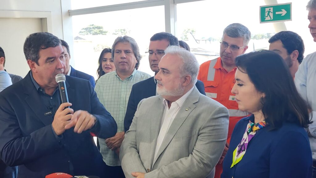 Presidente da Petrobras faz visita técnica à UFN3 e prevê start da unidade em 2026