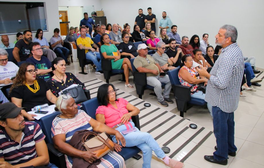 População participa da Audiência Pública do Projeto de Lei das Diretrizes Orçamentárias de 2025 (LDO) População participa da Audiência Pública do Projeto de Lei das Diretrizes Orçamentárias de 2025 (LDO)