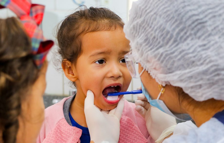 SMS promove mais uma edição do Dia D de Saúde Bucal nos Centros de Educação Infantil de Três Lagoas SMS promove mais uma edição do Dia D de Saúde Bucal nos Centros de Educação Infantil de Três Lagoas