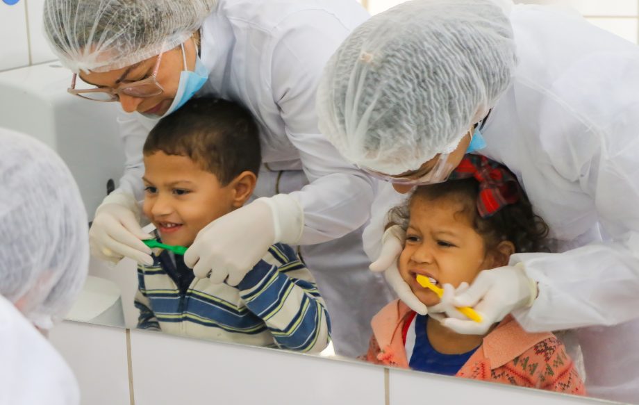 SMS promove mais uma edição do Dia D de Saúde Bucal nos Centros de Educação Infantil de Três Lagoas SMS promove mais uma edição do Dia D de Saúde Bucal nos Centros de Educação Infantil de Três Lagoas