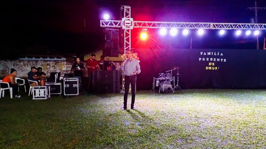 Famílias da Banda Cristo Redentor receberam uma noite mágica com apresentações culturais Famílias da Banda Cristo Redentor receberam uma noite mágica com apresentações culturais