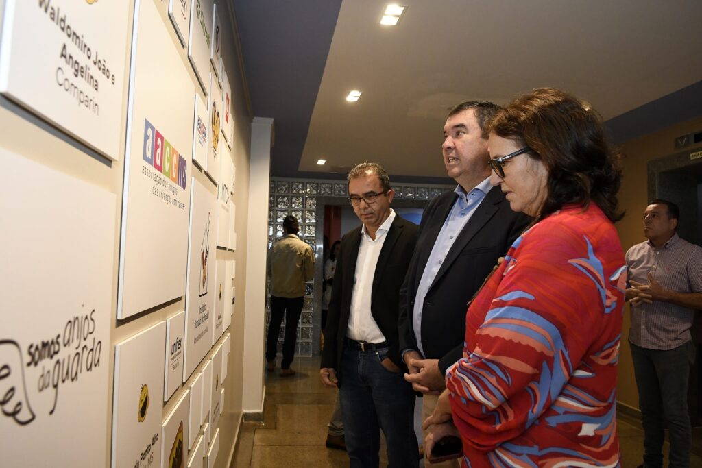Com apoio do Governo de MS, AACC entrega reforma do centro de tratamento de oncologia infantil no HR Com apoio do Governo de MS, AACC entrega reforma do centro de tratamento de oncologia infantil no HR