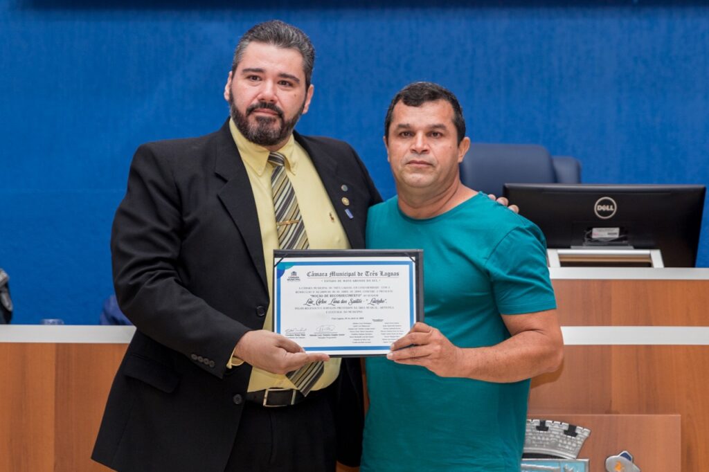 Câmara homenageia músicos com diploma de Mérito Cultural, títulos e moções Câmara homenageia músicos com diploma de Mérito Cultural, títulos e moções