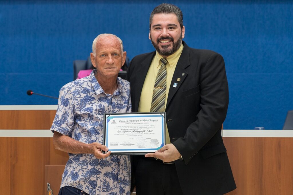 Câmara homenageia músicos com diploma de Mérito Cultural, títulos e moções Câmara homenageia músicos com diploma de Mérito Cultural, títulos e moções