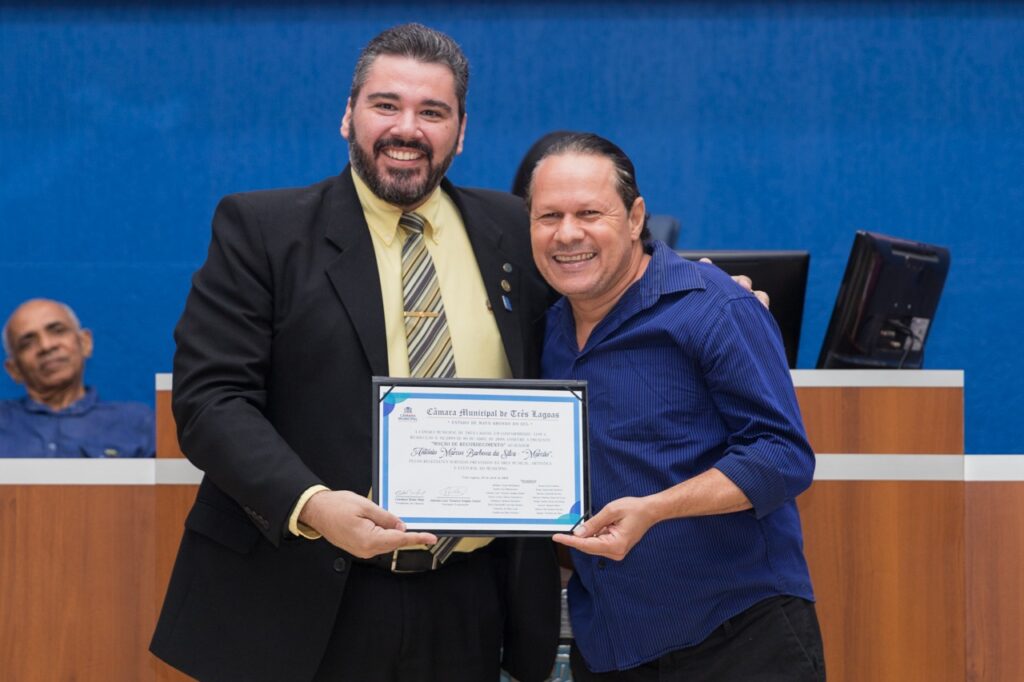 Câmara homenageia músicos com diploma de Mérito Cultural, títulos e moções Câmara homenageia músicos com diploma de Mérito Cultural, títulos e moções
