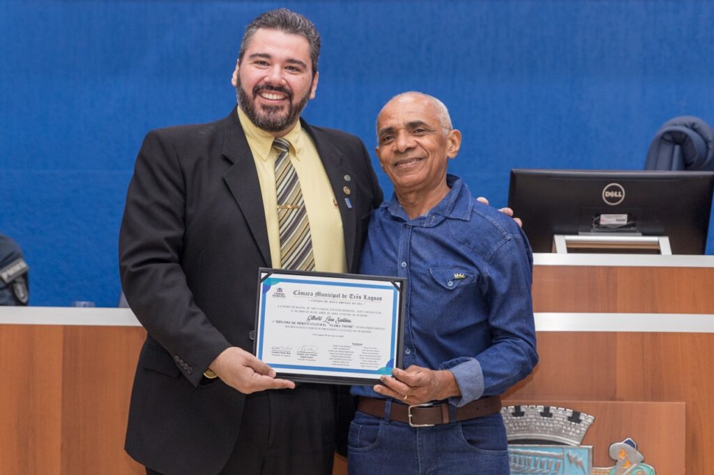 Câmara homenageia músicos com diploma de Mérito Cultural, títulos e moções Câmara homenageia músicos com diploma de Mérito Cultural, títulos e moções