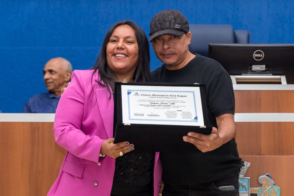 Câmara homenageia músicos com diploma de Mérito Cultural, títulos e moções Câmara homenageia músicos com diploma de Mérito Cultural, títulos e moções