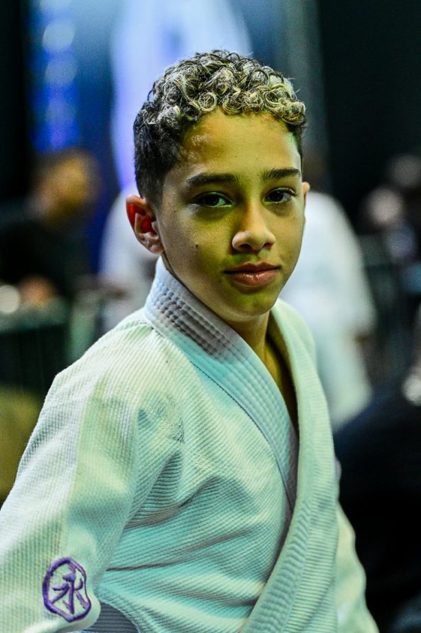 Atletas de Três Lagoas conquistam prata e bronze no Sul Americano Kids Gi e Nogi CBJJE 2024