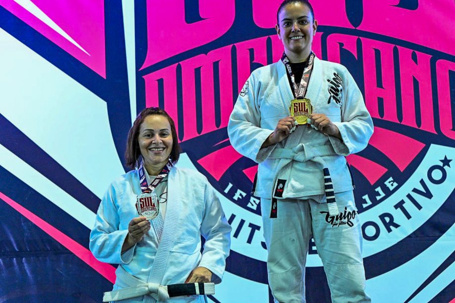 Atletas de Três Lagoas conquistam prata e bronze no Sul Americano Kids Gi e Nogi CBJJE 2024