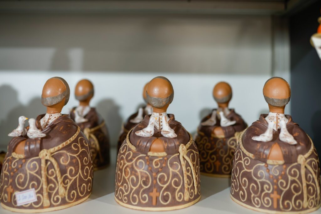 Artesãos de MS vendem mais de R$ 120 mil em peças no 17º Salão do Artesanato, em Brasília Artesãos de MS vendem mais de R$ 120 mil em peças no 17º Salão do Artesanato, em Brasília