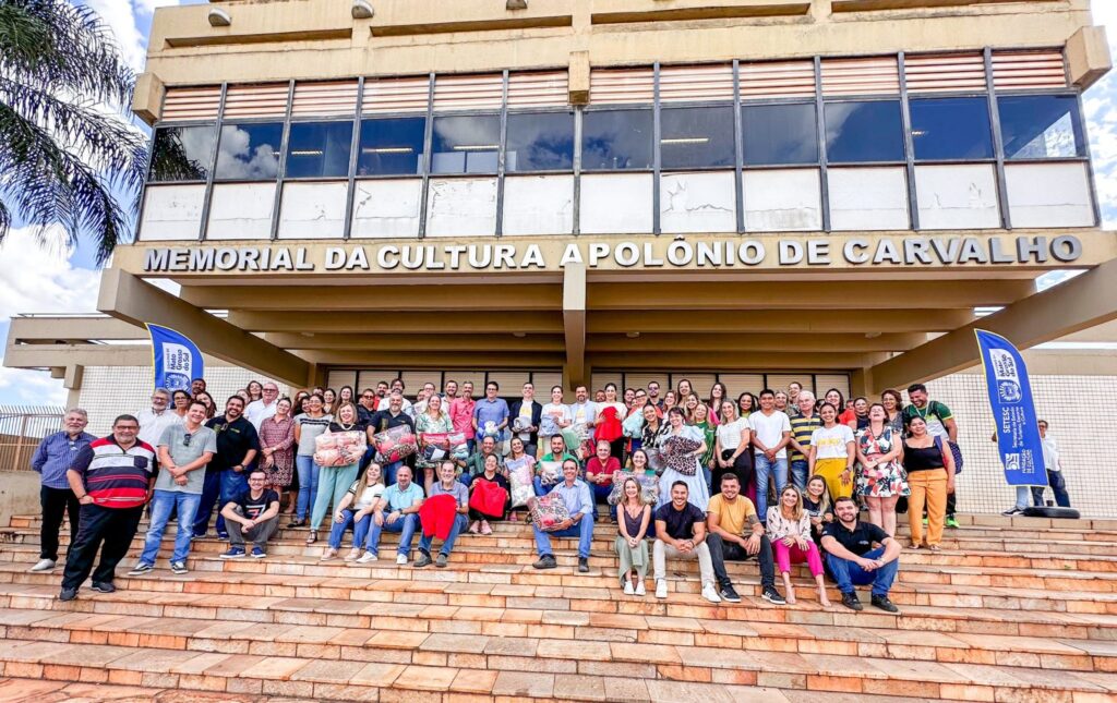 Casa dos servidores, SAD consolida grandes entregas solidárias em Dia D “Seu Abraço Aquece” Casa dos servidores, SAD consolida grandes entregas solidárias em Dia D “Seu Abraço Aquece”