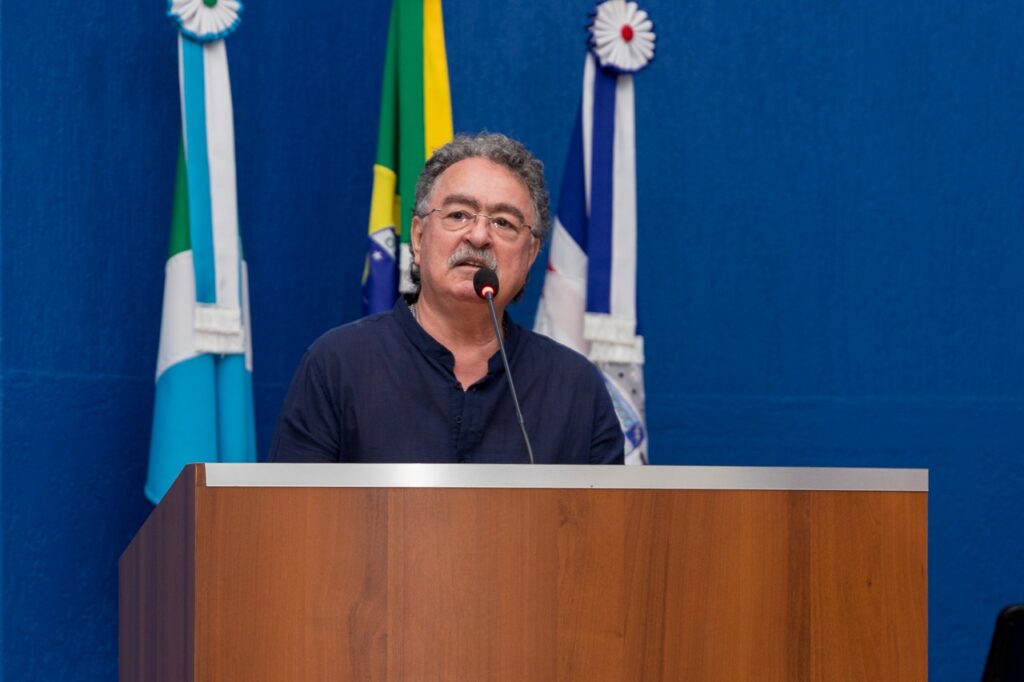 Câmara homenageia músicos com diploma de Mérito Cultural, títulos e moções Câmara homenageia músicos com diploma de Mérito Cultural, títulos e moções