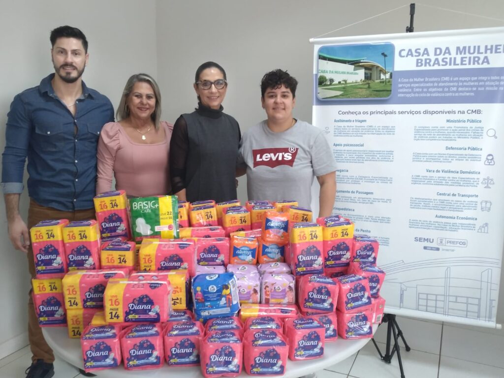 Dignidade Menstrual: campanha arrecada mais de 1.200 absorventes para mulheres em situação de vulnerabilidade