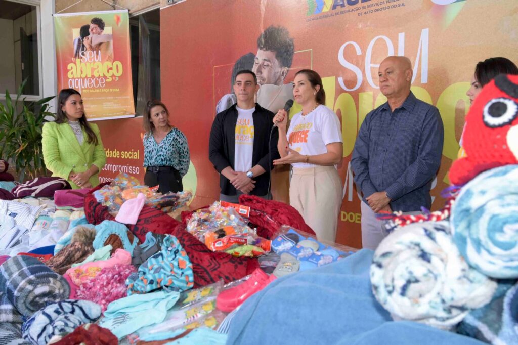 Casa dos servidores, SAD consolida grandes entregas solidárias em Dia D “Seu Abraço Aquece” Casa dos servidores, SAD consolida grandes entregas solidárias em Dia D “Seu Abraço Aquece”