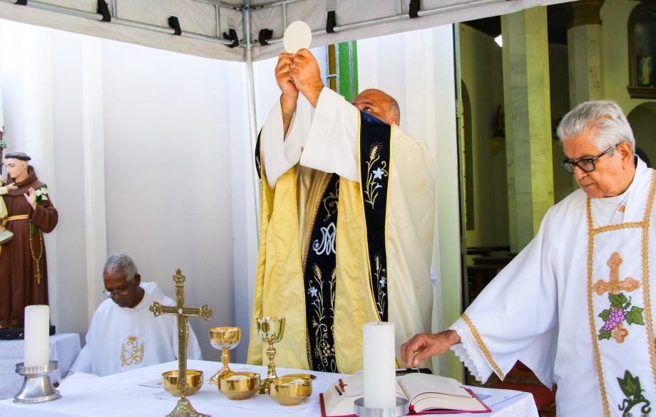 Missa de Santo Antônio abre calendário de comemorações dos 109 anos de Três Lagoas Missa de Santo Antônio abre calendário de comemorações dos 109 anos de Três Lagoas