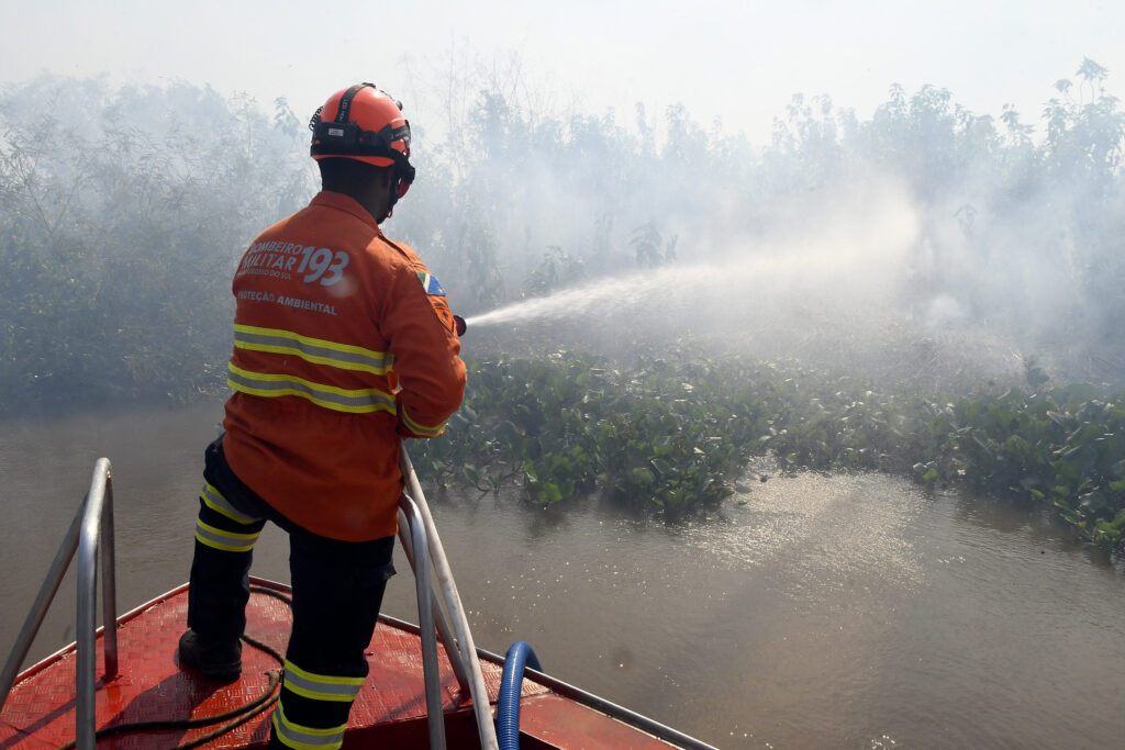 Governo de MS apresenta plataforma que traz mais transparência ao trabalho contra incêndios no Pantanal Governo de MS apresenta plataforma que traz mais transparência ao trabalho contra incêndios no Pantanal