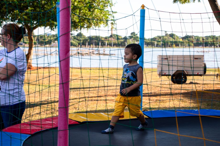 Evento em alusão ao trabalho infantil “Não Pule a Infância” reuniu cerca de 150 crianças e adolescentes na Lagoa Maior Evento em alusão ao trabalho infantil “Não Pule a Infância” reuniu cerca de 150 crianças e adolescentes na Lagoa Maior