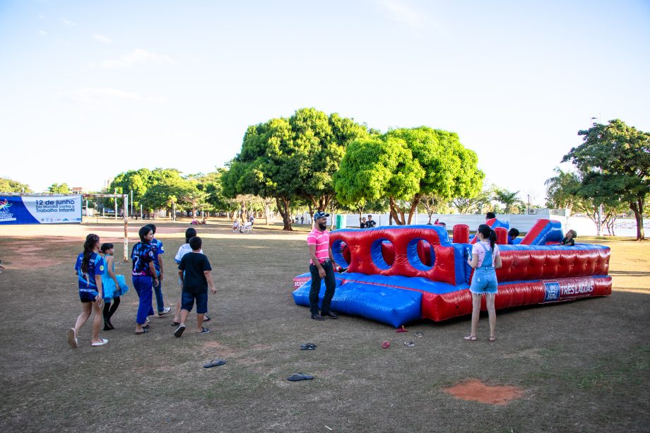 Evento em alusão ao trabalho infantil “Não Pule a Infância” reuniu cerca de 150 crianças e adolescentes na Lagoa Maior Evento em alusão ao trabalho infantil “Não Pule a Infância” reuniu cerca de 150 crianças e adolescentes na Lagoa Maior
