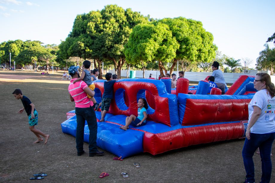 Evento em alusão ao trabalho infantil “Não Pule a Infância” reuniu cerca de 150 crianças e adolescentes na Lagoa Maior Evento em alusão ao trabalho infantil “Não Pule a Infância” reuniu cerca de 150 crianças e adolescentes na Lagoa Maior