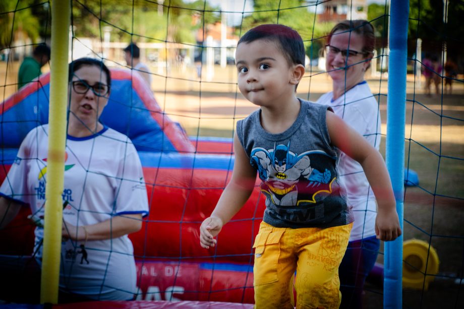 Evento em alusão ao trabalho infantil “Não Pule a Infância” reuniu cerca de 150 crianças e adolescentes na Lagoa Maior Evento em alusão ao trabalho infantil “Não Pule a Infância” reuniu cerca de 150 crianças e adolescentes na Lagoa Maior