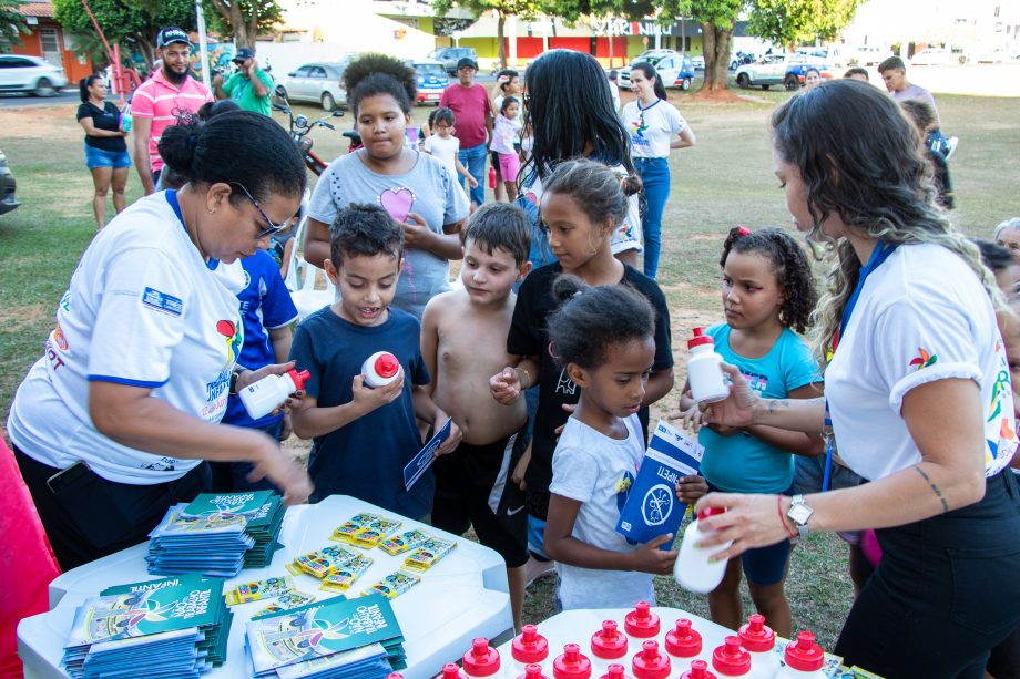 Evento em alusão ao trabalho infantil “Não Pule a Infância” reuniu cerca de 150 crianças e adolescentes na Lagoa Maior Evento em alusão ao trabalho infantil “Não Pule a Infância” reuniu cerca de 150 crianças e adolescentes na Lagoa Maior