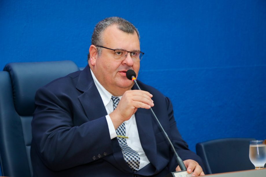 Prefeitura, Câmara e COMAD promovem Audiência Pública sobre o enfrentamento e combate às drogas Prefeitura, Câmara e COMAD promovem Audiência Pública sobre o enfrentamento e combate às drogas