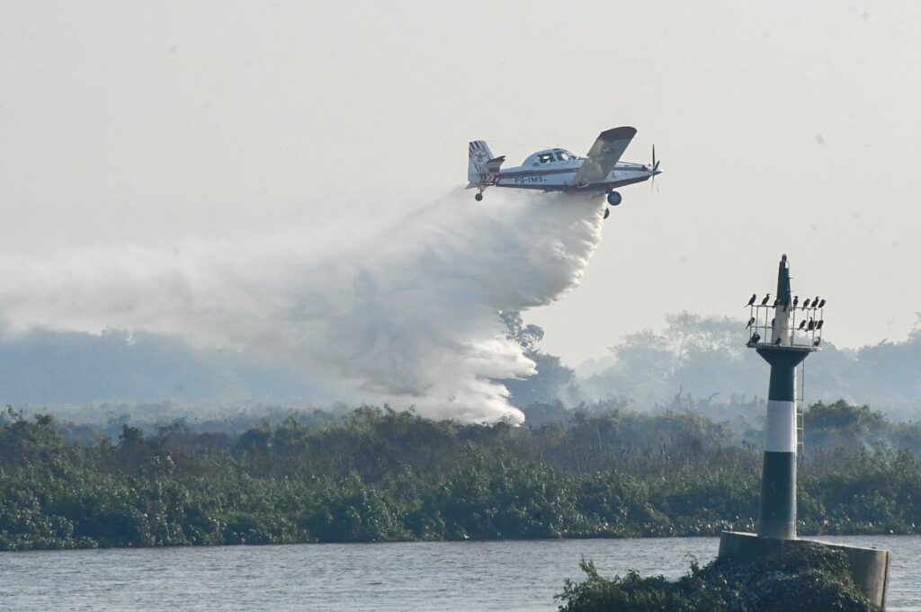 Governo de MS mantém ações permanentes para conter incêndios no Pantanal Governo de MS mantém ações permanentes para conter incêndios no Pantanal