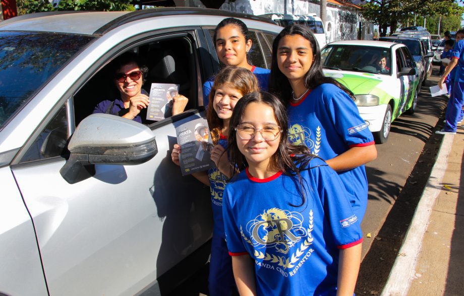 SMAS realiza blitz educativa em alusão ao junho prata SMAS realiza blitz educativa em alusão ao junho prata