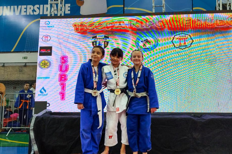 SEJUVEL conquista 12 medalhas na Copa Nipo de Judô